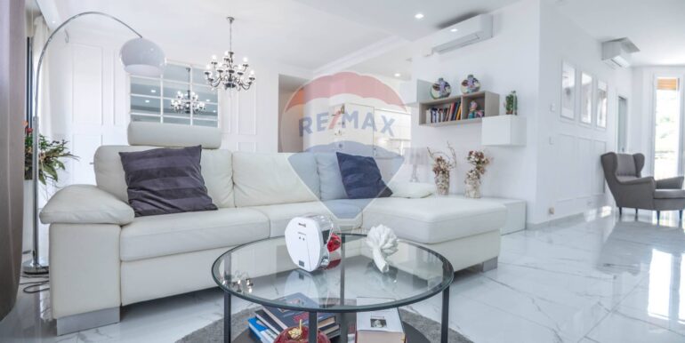 20250915134352-979638-7