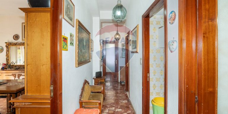 2025091594636-980263-9