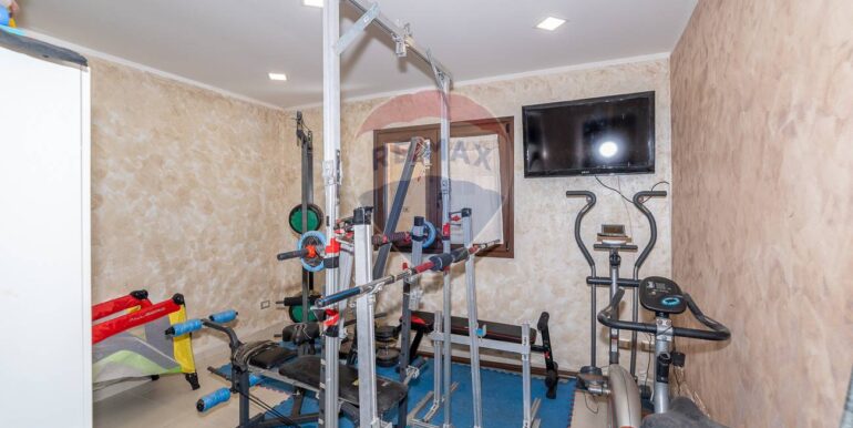 20250916152749-983488-11