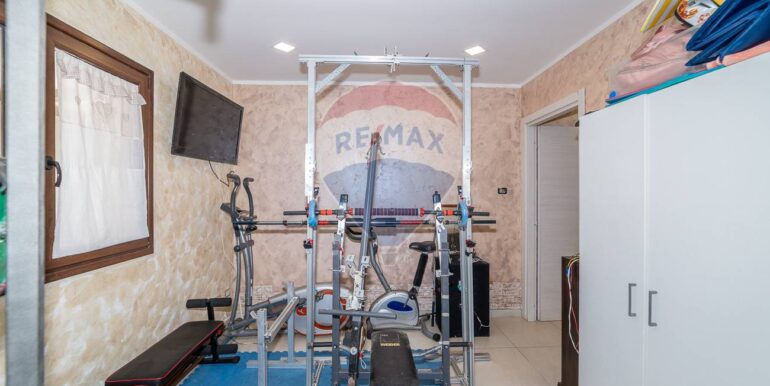 20250916152752-983488-12