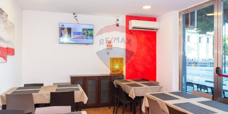 2025091682051-983389-7