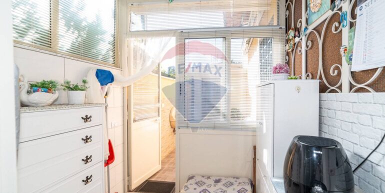 2025091692700-983394-1