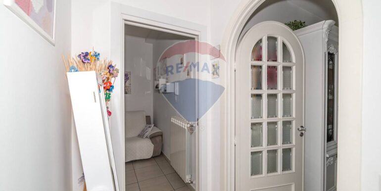 2025091692711-983394-4