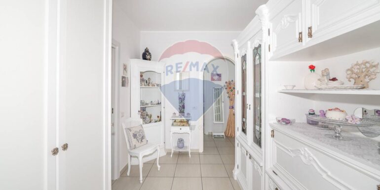 2025091692730-983394-10