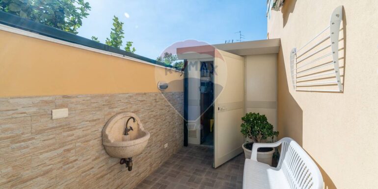 2025091692752-983394-17