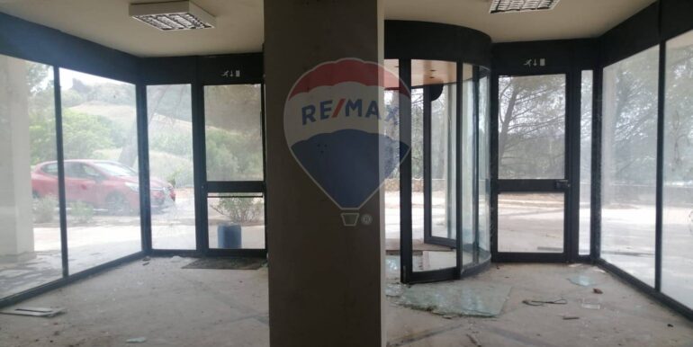 20250919120156-985838-37