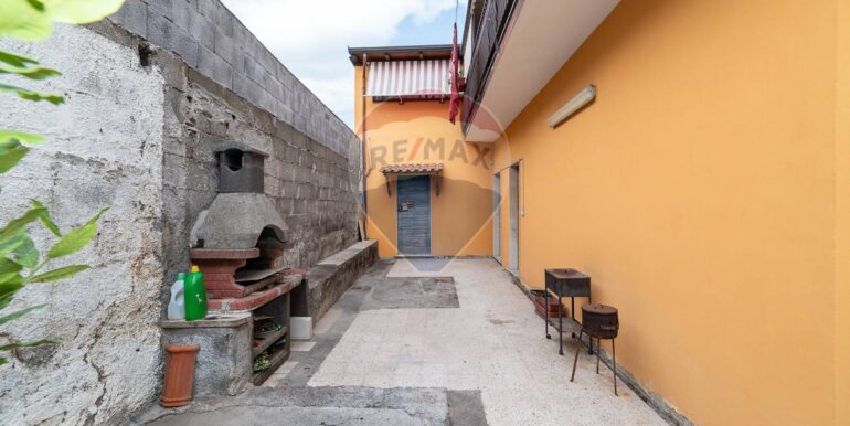 20250919170452-985921-12