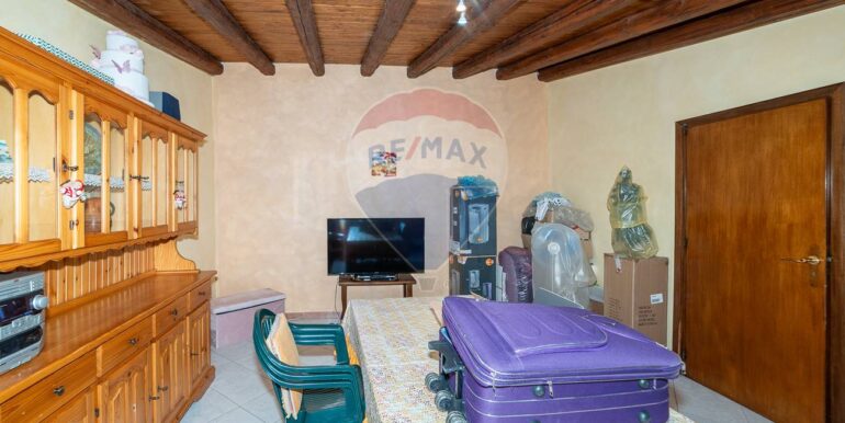 20250919170504-985921-15