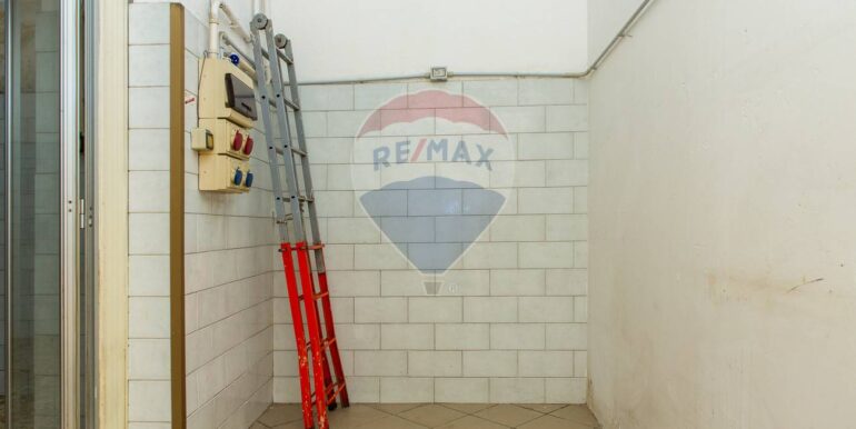 2025091990209-974019-31