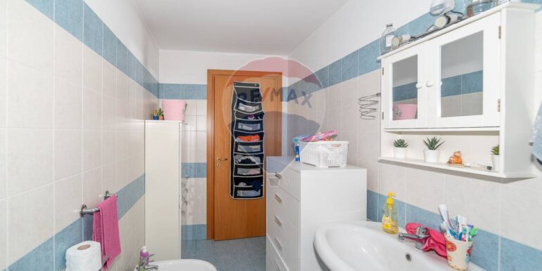 20250922104923-986155-23