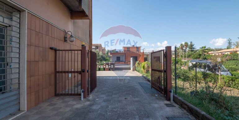 2025092222417-986112-1