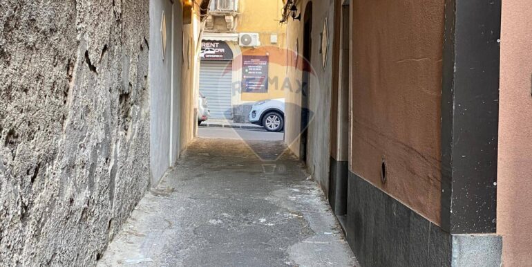 2025092295108-985840-9