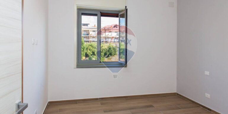 20250923104806-986432-12