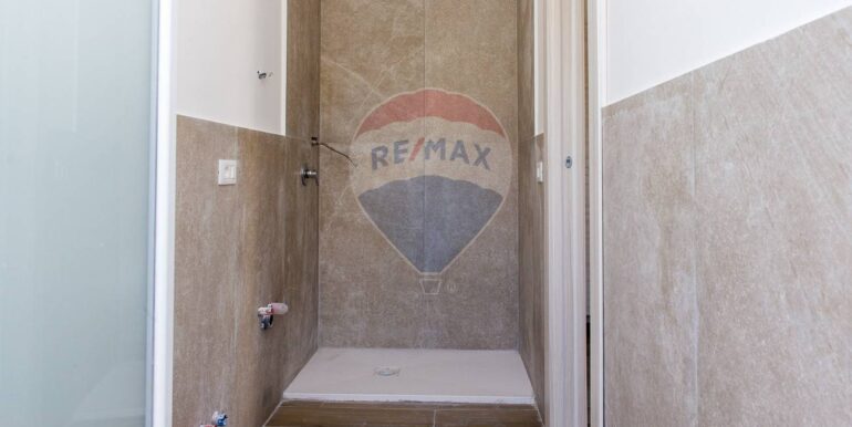 20250923104909-986432-27