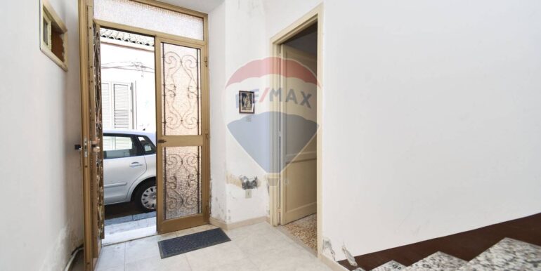 20250923120347-978939-3