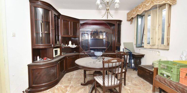 20250923120403-978939-9