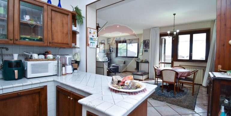 20250923175433-985852-8