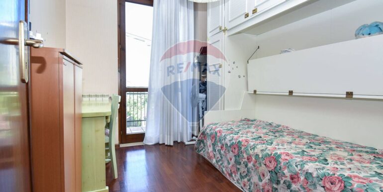 20250923175455-985852-16