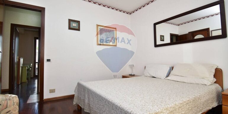 20250923175503-985852-19