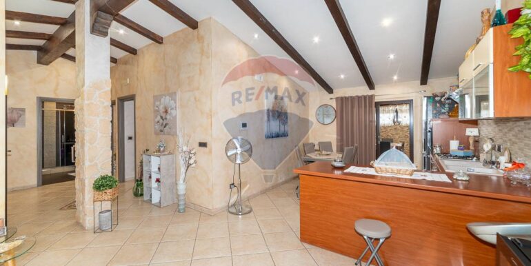 20250923185530-986618-16