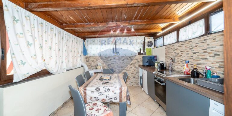 20250923185553-986618-22