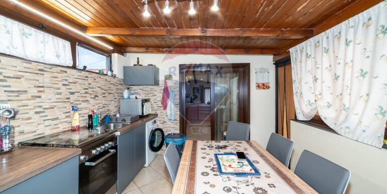 20250923185557-986618-23