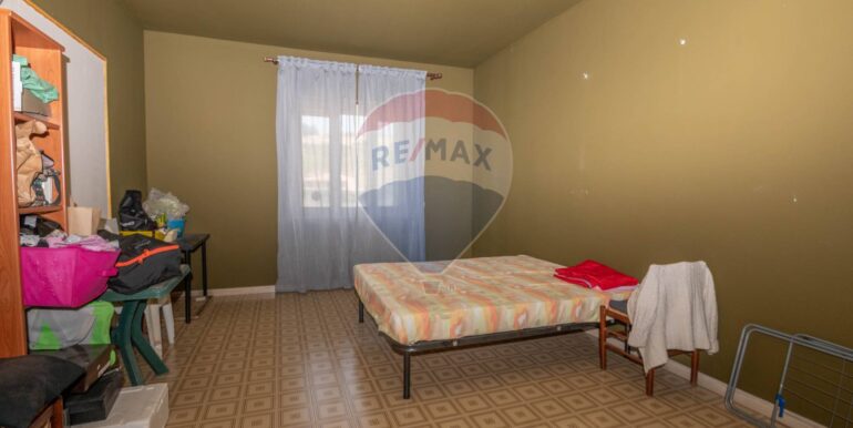 20250923194425-986636-15