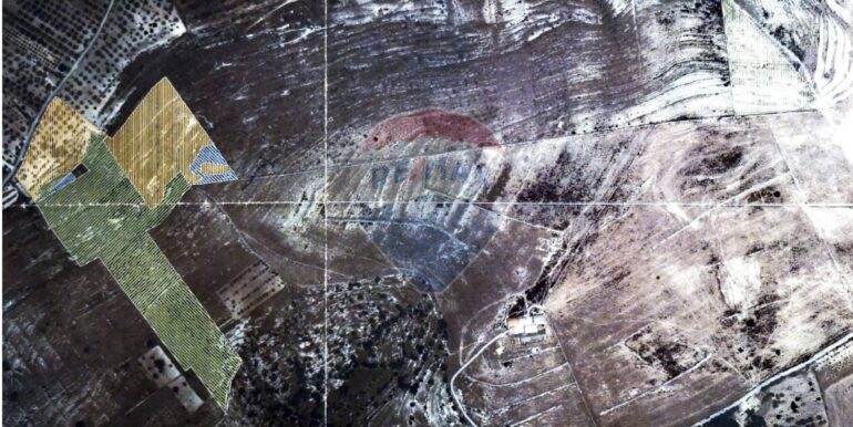 2025092384129-975371-2