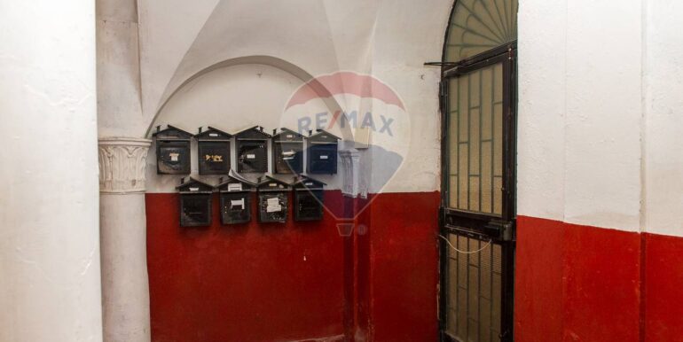 20250925182327-974558-44