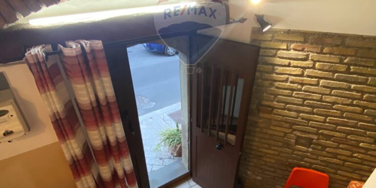 20250926120533-987851-6