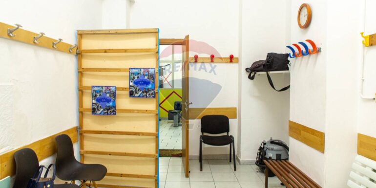 20250926165050-987956-17