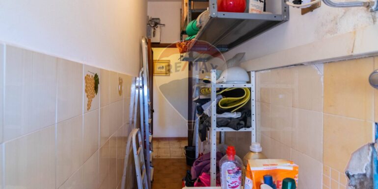 20250926175959-987735-11