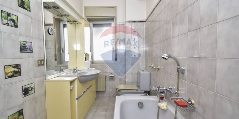 20250926181002-988762-4