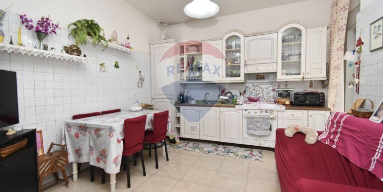 20250926181003-988762-11