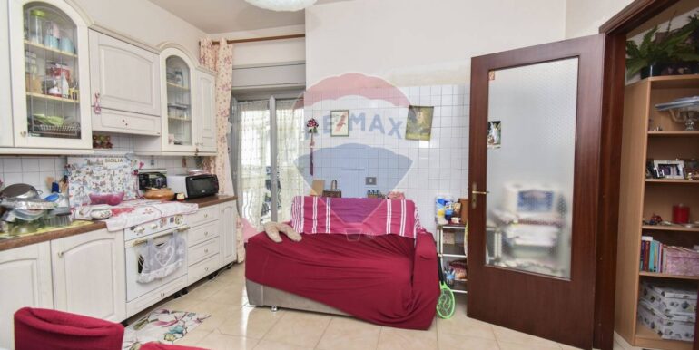 20250926181003-988762-12