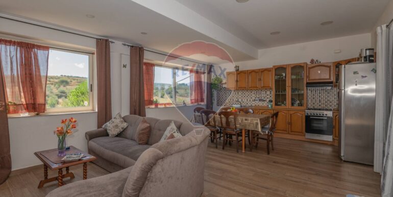 20250928191935-988858-15