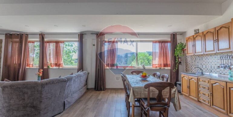 20250928191955-988858-18