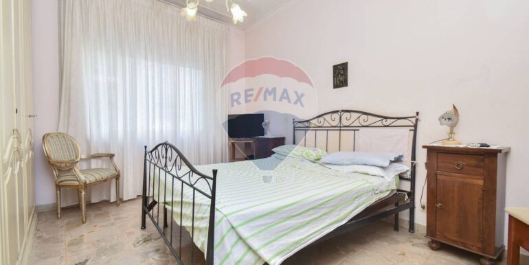 2025092902623-988864-9