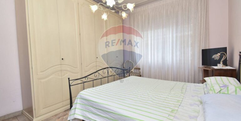 2025092902627-988864-10