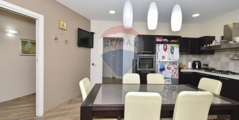 20250929120123-988932-24