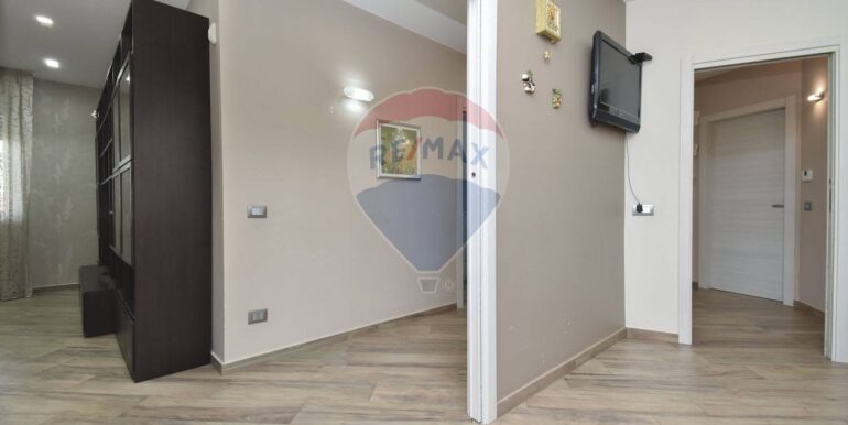 20250929120126-988932-25