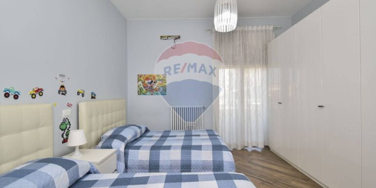 20250929120134-988932-28