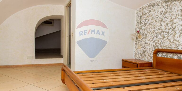 20250929133659-982206-22