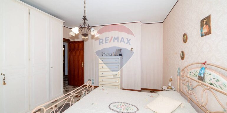 20250929151706-988984-18