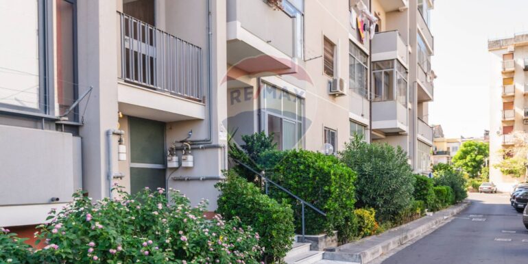 2025092981823-988869-5