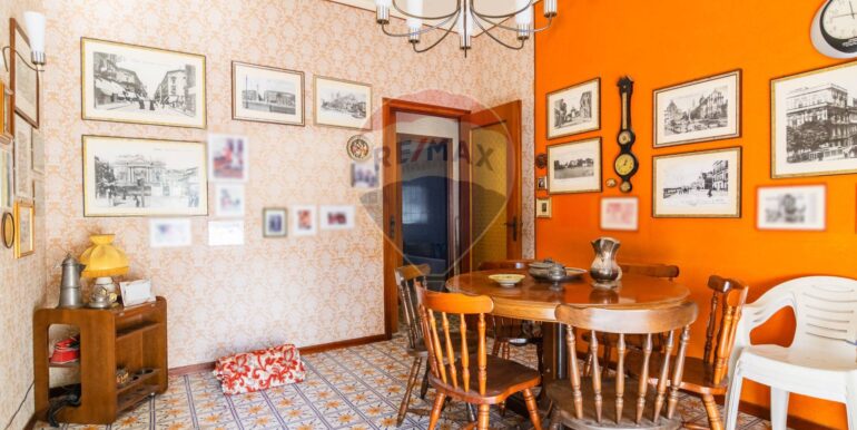 2025092981833-988869-8