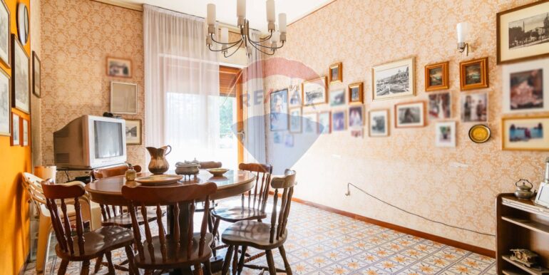 2025092981838-988869-9