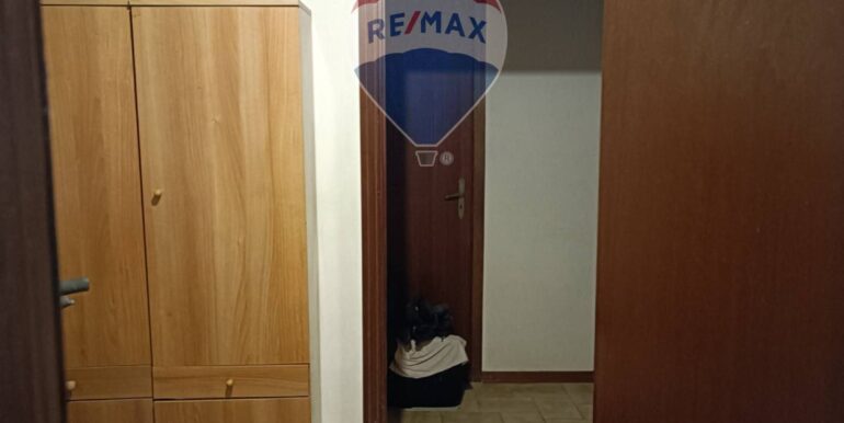 2025093004017-989403-4