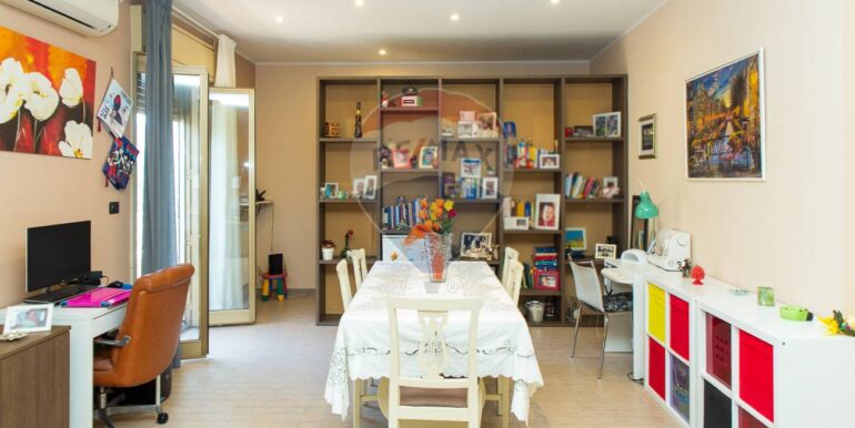 20250930174939-990733-11