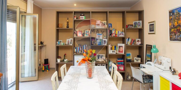 20250930175001-990733-15